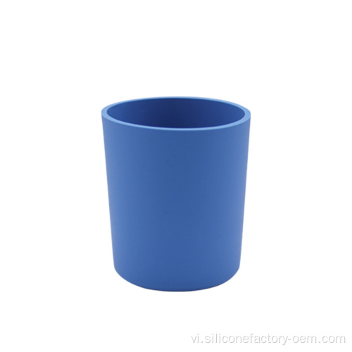 Cúp em bé bằng silicone không thấm nước